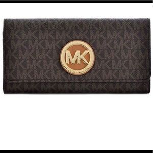 Michael Kors Leather FultonFlap Continental Wallet